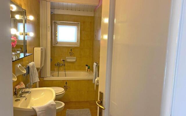 Sole 1 Terrassen Ferienwohnung mit Pool OG