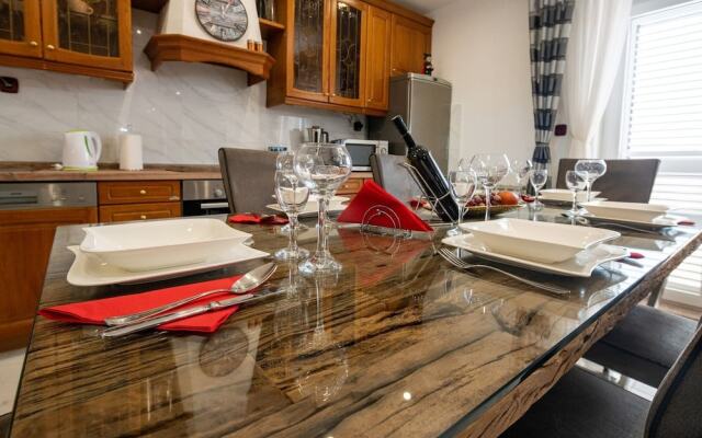 4 Great Villa Ancora For 12 Guests
