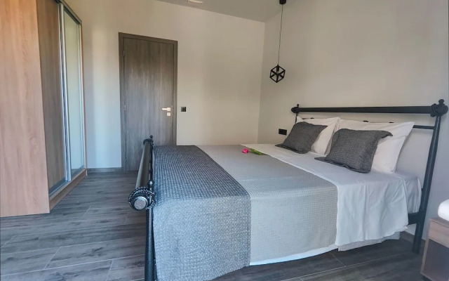 Calliope's Rhodes City Comfort
