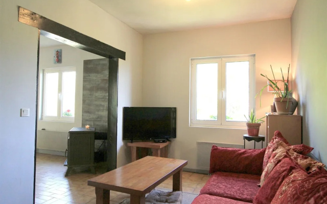 House With 2 Bedrooms in Marcillac-saint-quentin, With Enclosed Garden