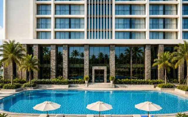Green Peninsula Hotel – Pool – Bac Ninh