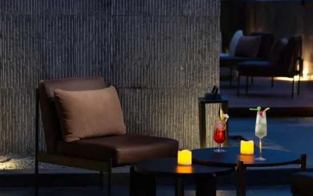 Renwen Huadian Hotel