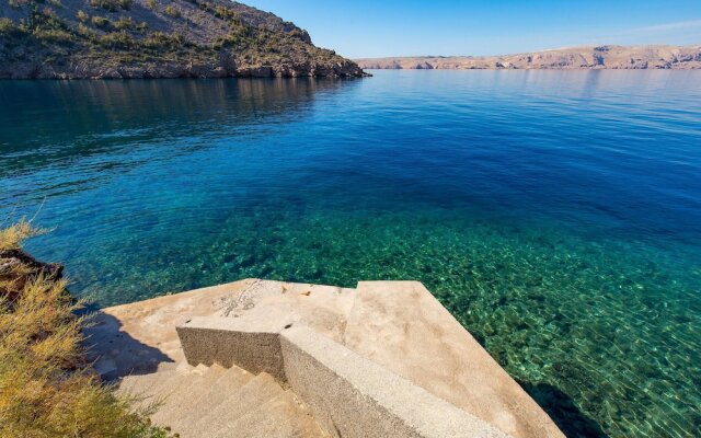 Amazing Home in Jablanac With Wifi and 2 Bedrooms