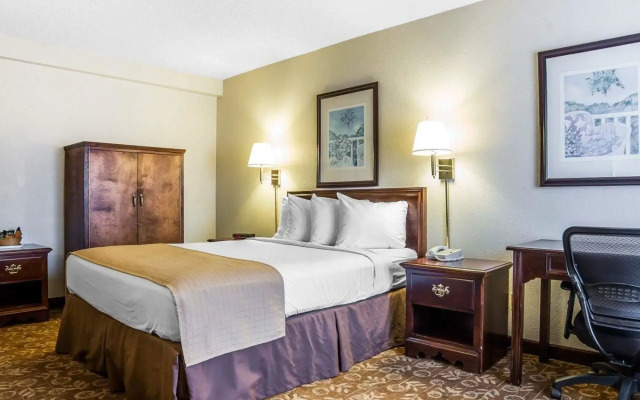 Quality Inn & Suites Minden