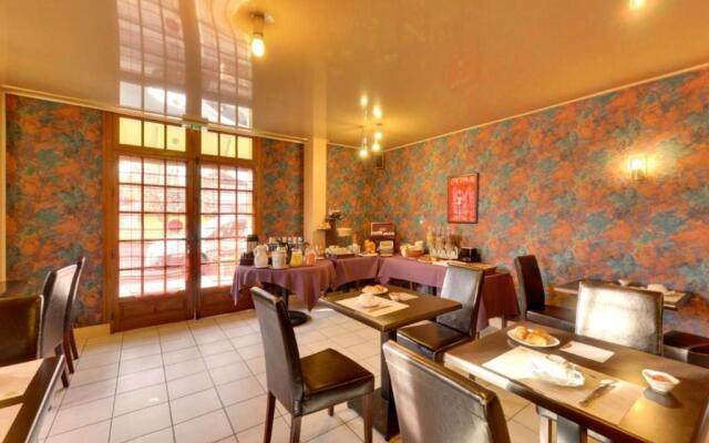 Logis Auberge des Vieux Chenes