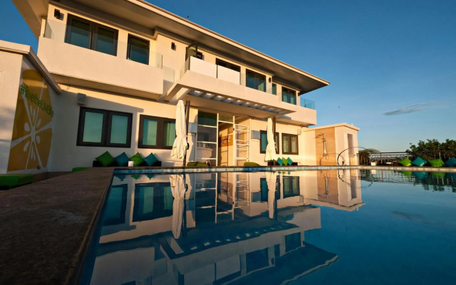 Lime Hotel Boracay