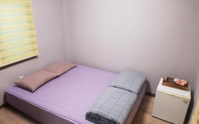 Gom Guesthouse Myeongdong