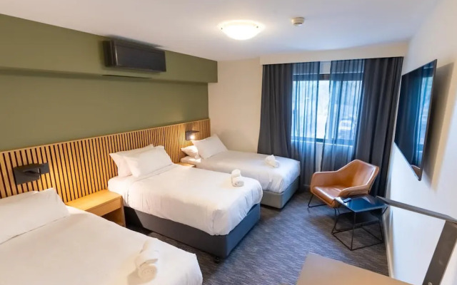 Mill Hotel Milperra Panania