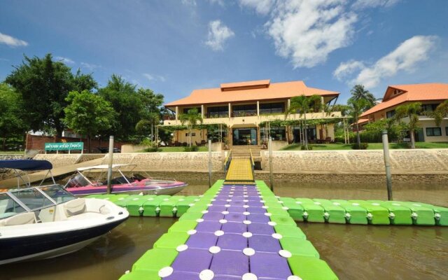 Maeklong Marina Resort