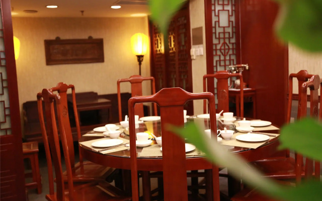 Jinglun Hotel