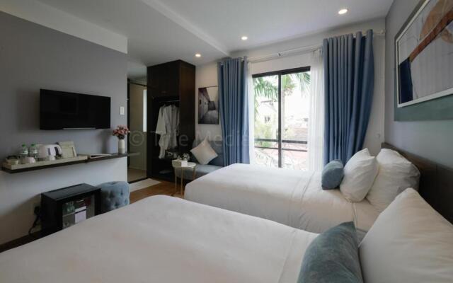 Lion King Hotel
