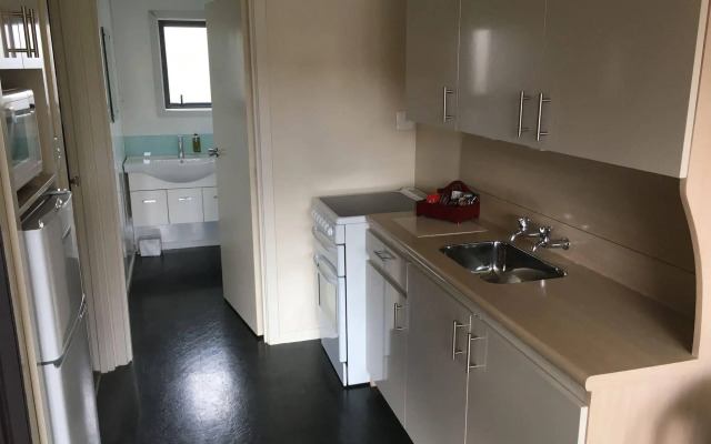 George Street Motel Apartments