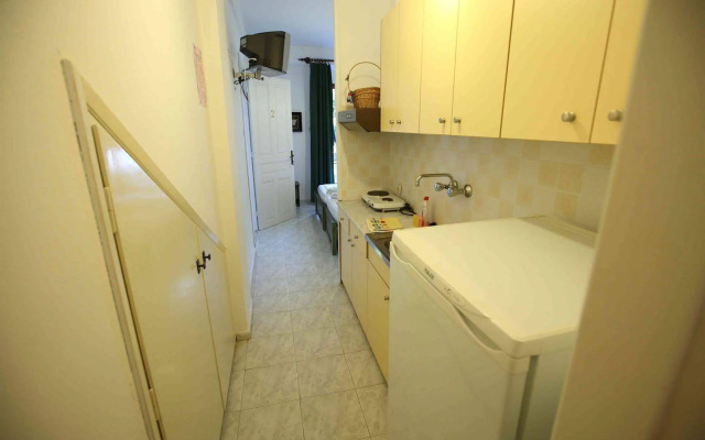 Mirto Apartments
