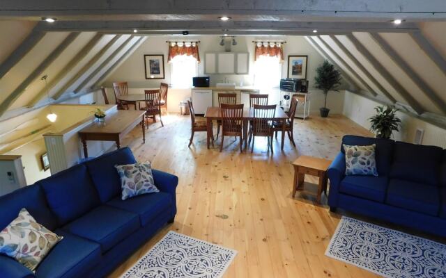 Dominion Hill Country Inn