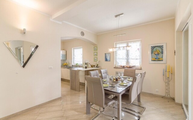 Awesome Home in Peroj With Wifi and 4 Bedrooms