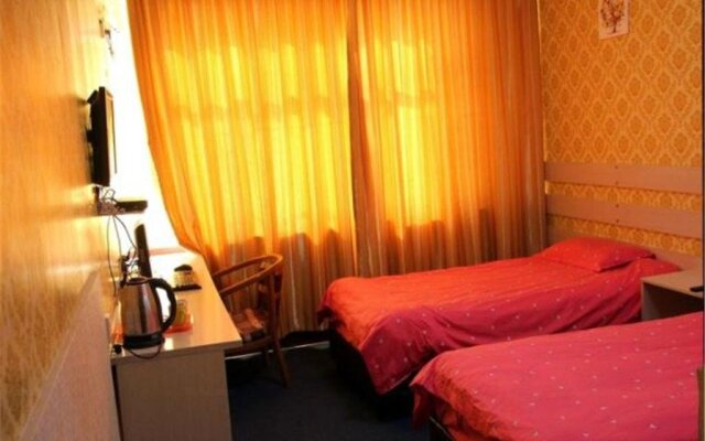 Liaocheng Shenxian Rainbow Express Inn