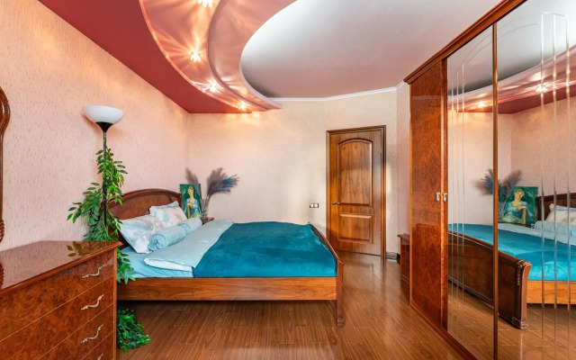 Апартаменты на Верхние Поля 35/2