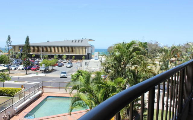 Voyager Resort