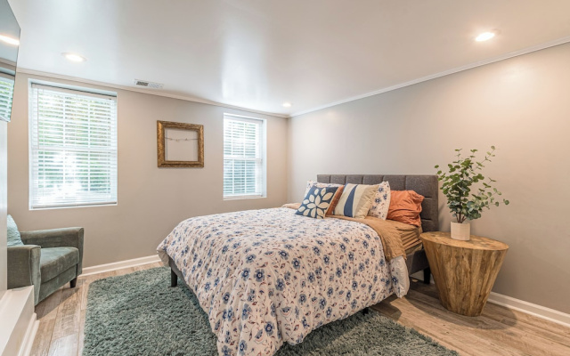 Luxury 5BR Retreat with Private Pool