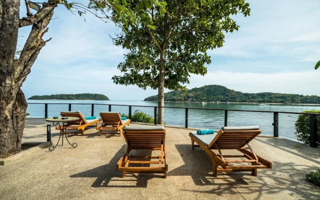 Nam Bo Villa by Lofty - Oceanfront Private Pool Villa With Maid and Cook