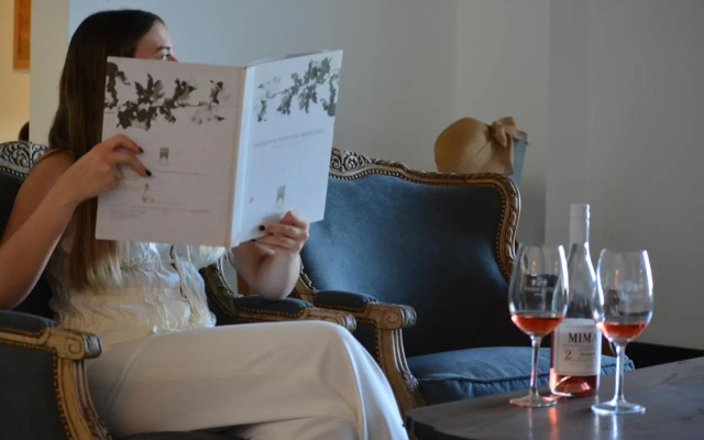 Viamonte Winery Lodge