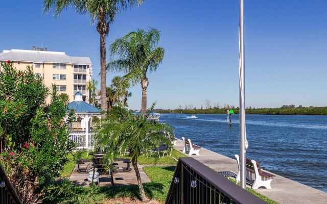 Harbor Tower Gulf Luxe Escape