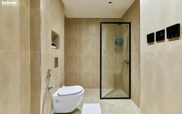 bnbmehomes - Pvt Rooftop in Al Malqa -C4