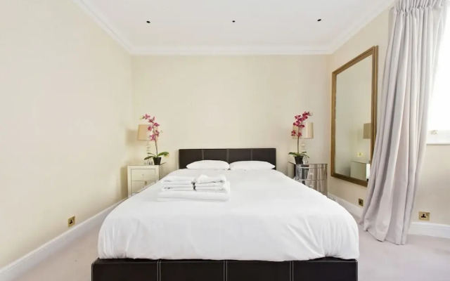 Knightsbridge - Hyde Park Private House