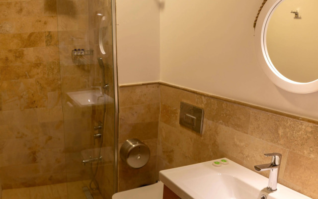 A. Emreli Suite Hotel