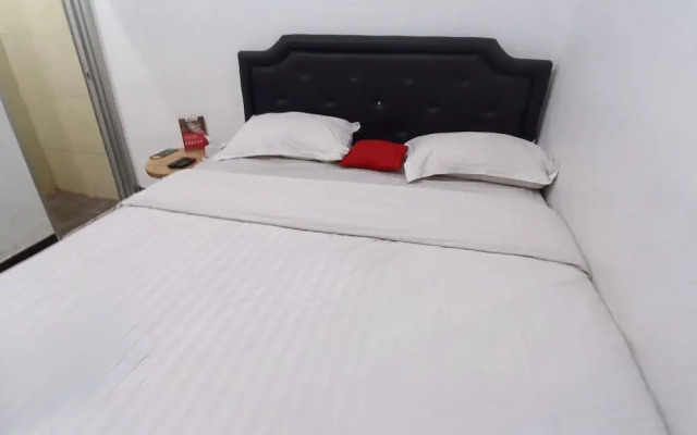 OYO 93885 D'harjo Guesthouse