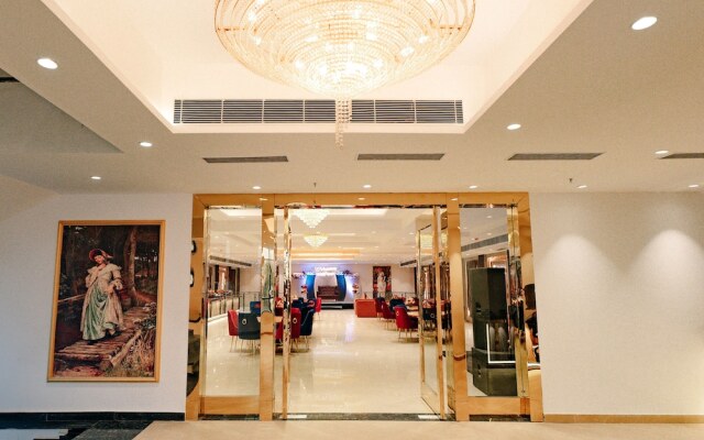 The Eliot Hotel & Banquet