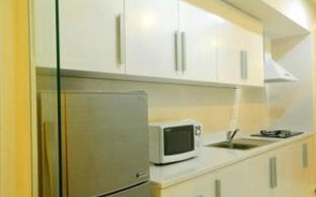 Lucky Residence Suites