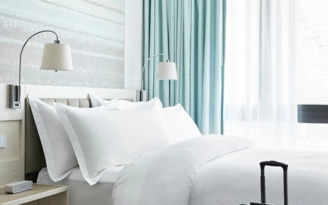 InterContinental Shanghai Wonderland by IHG