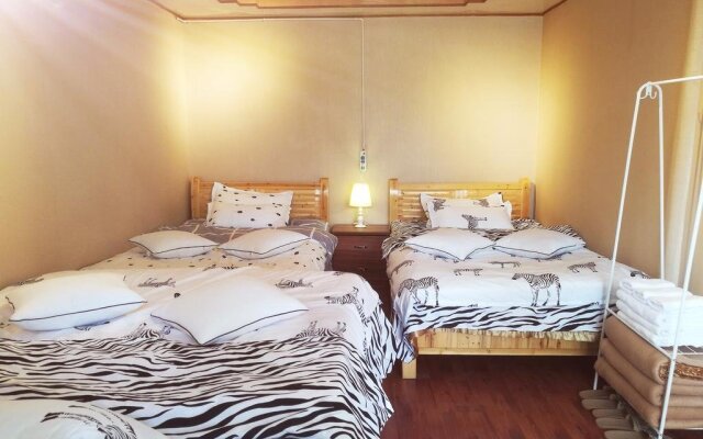 Dali Xizhou Xingzou Youth Hostel