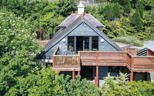 The Gatehouse - 2 Bedroom Apartment - Pendine