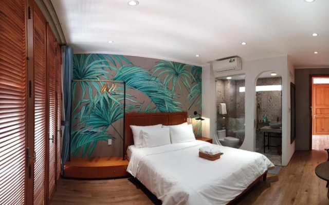 Vintage 1980s Saigon Private House with Rooftop Dining Room in Prime City Central District – Guest Rooms – Ho Chi Minh City