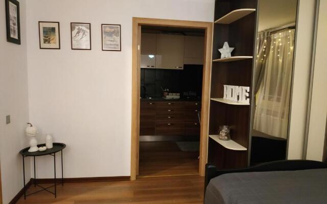 NON-Smoking Vesetas Apt 25min from Old Town