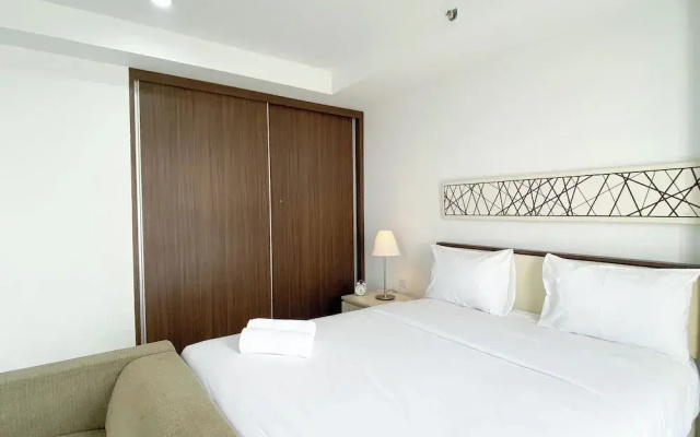 Spacious and Comfort Studio Apartment at Azalea Suites