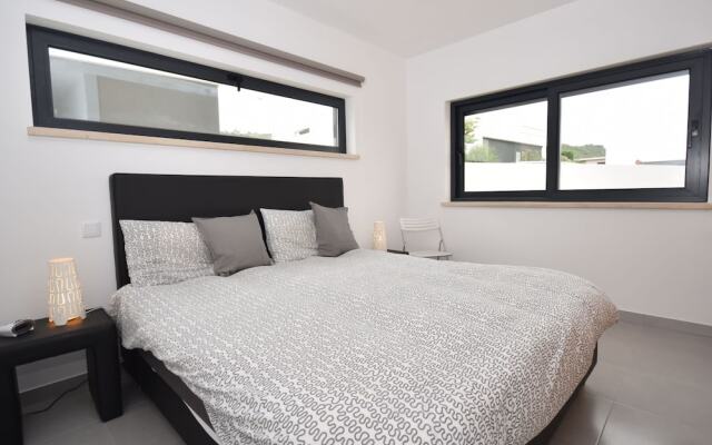 Holiday Home; Nazare Beach for Surfing