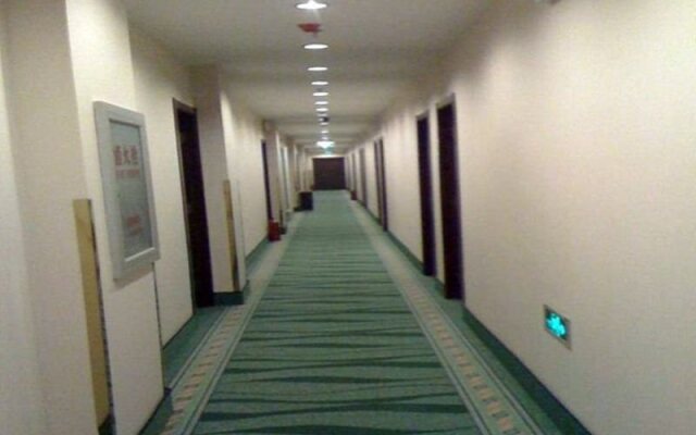 GreenTree Inn Beijing Chaoyang District Xizhihe Coking Plant Subway Station Express Hotel