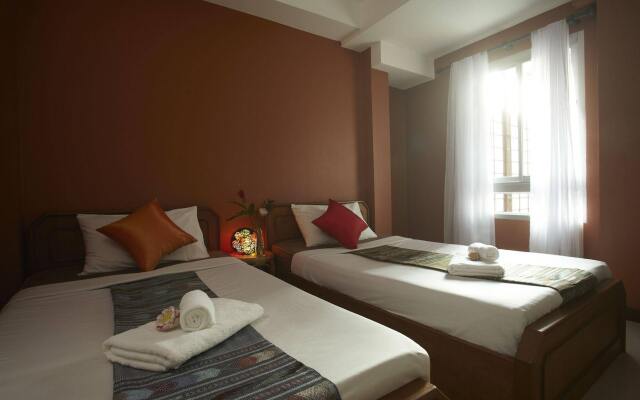 Pannee Lodge Khaosan (SHA Plus)