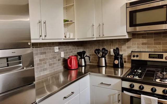 StaysPro - Venice Beach luxury Apartments minutes to The Marina And Santa Monica