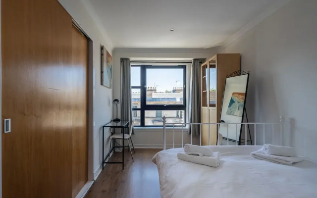 Hillhead Apartment with Roof terrace