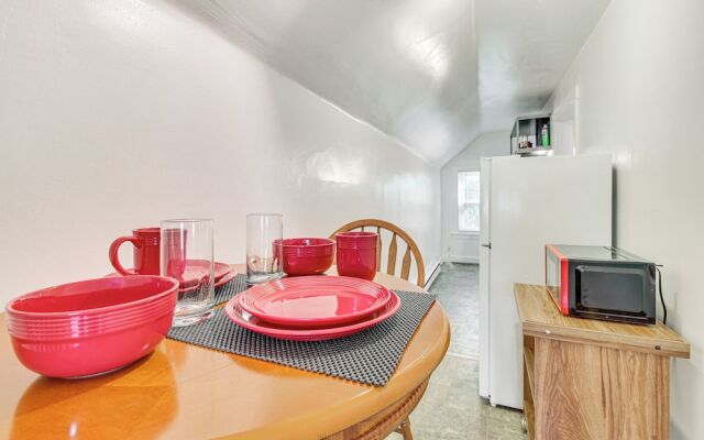 Pet-friendly Cincinnati Apt: 5 Mi to Downtown!