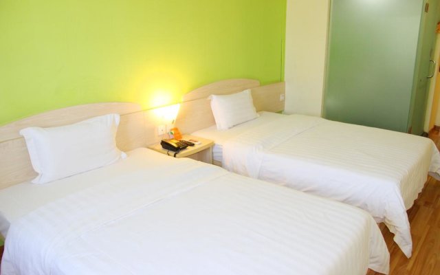 7 Days Inn Guangzhou Conghua Jiekou Zhenbei Road Branch