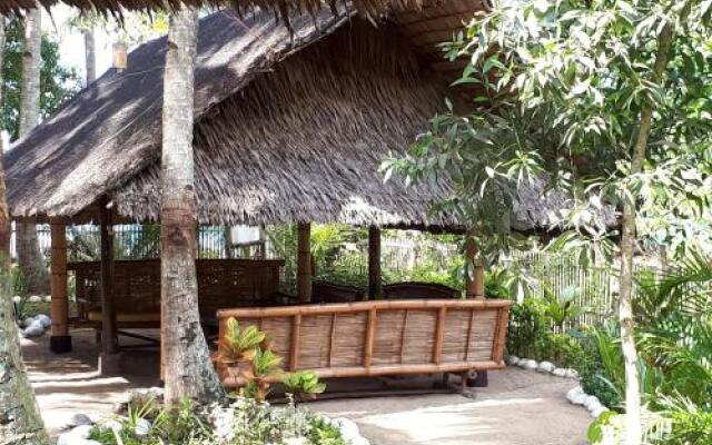Big BamBoo Beach Resort Sipalay