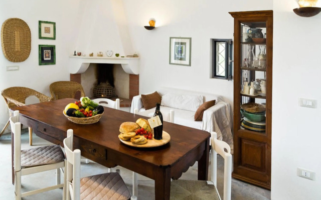 2 bedrooms house with furnished terrace at Ceglie Messapica