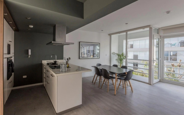 Monochromatic 2BR in Miraflores