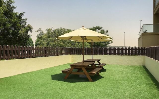 Spacious 1BR in The Greens!