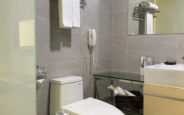 De Reve Express Hotel